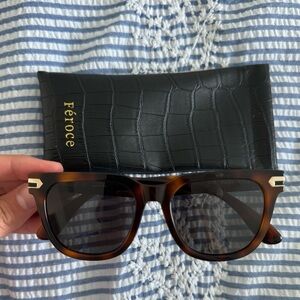 Feroce Tortue Cara Sunglasses